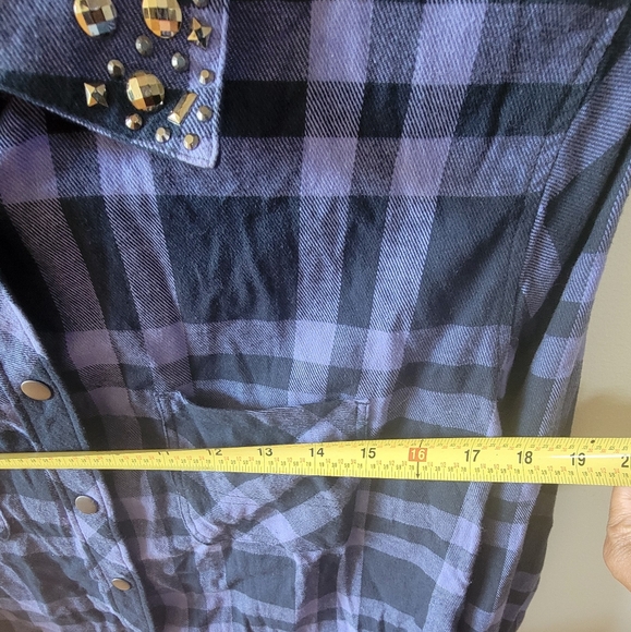 BIT & BRIDAL Women's Plaid Western top Size L. Purple/Black w/ Rhinestone collar - Picture 6 of 9
